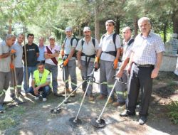 İlkadım Belediyesi Mezarlıkların Temizliği İçin Çalışma Başlattı