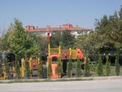 Nilüfer’de Parklar Kafeterya Veya Restorana Dönüşüyor