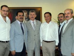 Vali Savur: İşadamları Dünyayı İyi Okumalı