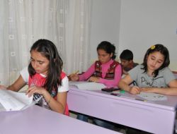 Bilgi Evleri'nde Sbs'ye Hazırlanan 206 Öğrenci Hedefledikleri Okullara Girdi