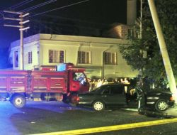 Gece Mahalle Arasında Meydana Gelen Kaza Ucuz Atlatıldı