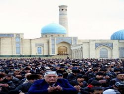 Özbekistan'da Yaşan Türkler Taşkent'te Bayramlaştı