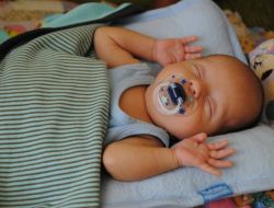 Ev İçinde Yapılan Gürültü Bebeklerin Uyku Düzenini Bozuyor