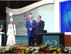 Kazakistan Milli Eğitim Bakanı: Kazak-türk Liseleri’ni Örnek Almalıyız