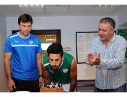 Bursaspor'da Hakan Aslantaş'ın Doğum Günü Kutlandı