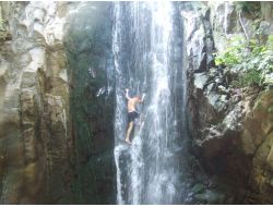 Dağcıların Yeni Gözdesi Çokran Mavi Göl Şelalesi