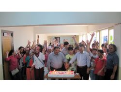 Akhisar'da Başarılı Öğrenciler İçin Kokteyl Düzenledi