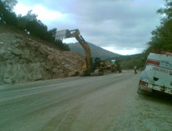 Balıkesir Dursunbey Yolunda Kaya Patlatma İşlemi Yapılacak Uyarısı