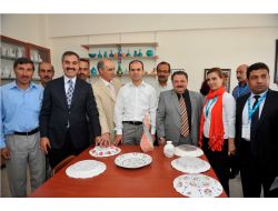 Beü, Ahlat’ta Kurduğu Çini Atölyesine Yrd. Doç Dr. Tahsin Parlak'ın İsmini Verdi