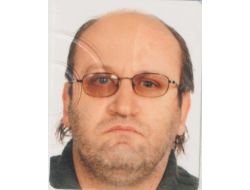 Karikatürist 6'ıncı Kattan Düşerek Öldü