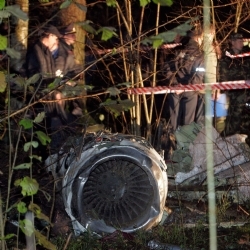 Kargo Uçağı Depoya Girdi: 3 Ölü