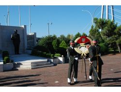 Zafer Bayramı'nda Çelenk Tepkisi