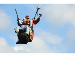 Paraşütçüler Canik'te Buluşuyor