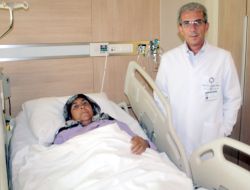 Devasa Büyüklükteki Tek Böbrek İkiye Parçalandı, 2 Ayrı Kişiye Nakledildi