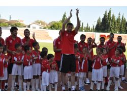 Balıkesirspor Sezon Açılışında Bozüyükspor'u 4-0 Yendi