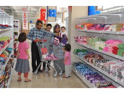 Sosyal Market, İhtiyaç Sahiplerinin Yüzünü Güldürüyor