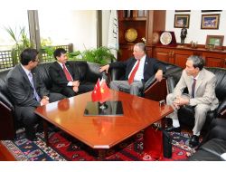 Vietnam Büyükelçisi Büyükşehir Belediyesi'ni Ziyaret Etti