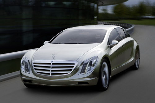 300 bin lüks otomobil takipte!