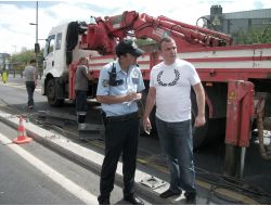 D-100'de Bmw Ve Porsche Birbirine Girdi, Trafik Felç Oldu