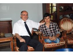 Bedensel Engelli Gence Vali Özçimen'den Destek