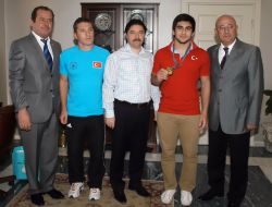 Muğla Valisi Şahin Dünya Şampiyonunu Ödüllendirdi