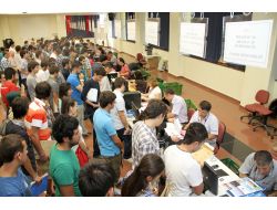 Paü, 150 Personelle Öğrencilere Kayıt Hizmeti Veriyor