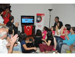 Neslihan Kavas, Masa Tenisinde Türkiye’nin Gururu Oldu