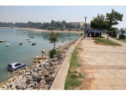 Virajı Alamayan Otomobil Baraja Uçtu: 4 Yaralı