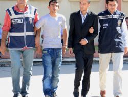 O Dolandırıcılar Yakalandı!