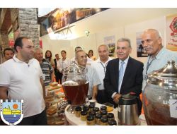 İzmir Fuarı'nda 'Payas Standı' Büyük İlgi Görüyor