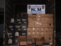 Alanya’da 4 Bin 800 Şişe Sahte Alkol Ele Geçirildi