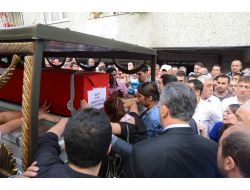 Şehidin Cenazesi Helallik İçin Baba Evine Getirildi