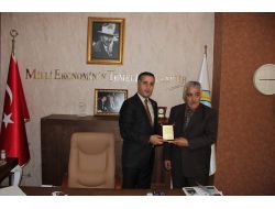 Stk'lardan Ziraat Odası Başkan'ı Aydemir’e Plaket