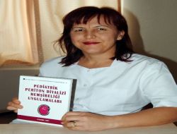 Hemşire Şentürk'ün 'periton Diyaliz El Kitabı' Hemşirelere Kılavuz Olacak