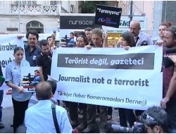 Gazeteciler Tutuklu Meslektaşlarının Serbest Bırakılması İçin Eylem Yaptı