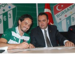 Tuncay Şanlı, Bursaspor’a Resmi İmzayı Attı!