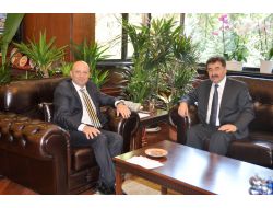 Başkan Odabaşı'ndan Rektör İbiş'e Ziyaret