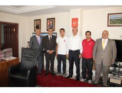 Vali Yurdakul, Dünya 3.’sü Milli Atleti Makamında Kabul Etti