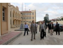 Vali Kızılcık, Tadilattaki Okulları Yerinde Denetledi