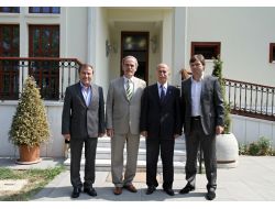 Bursaspor'un Geleceği Masaya Yatırıldı