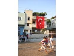 Şehit Çavuşun Baba Evine Ateş Düştü