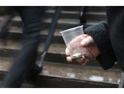 Dilenciden 1,5 Dolar Çalan Zanlı 10 Yıl Hapis Cezası İle Yargılanıyor