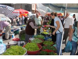 Cumartesi Pazarının Köylü Üreticileri Dertli