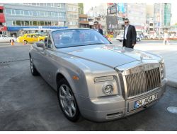 Ağaoğlu Spor Arabasıyla Başbakan'ın Ofisine Geldi