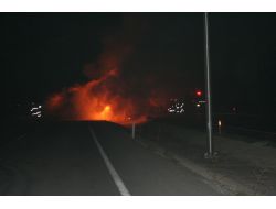 Mobilya Yüklü Tır’dan Geriye Kül Yığını Kaldı