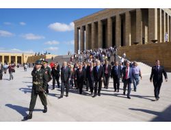 Kılıçdaroğlu, Anıtkabir'i Ziyaret Etti!