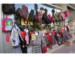 Konfeksiyoncularda Okul Hareketliliği Başladı