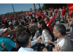 Bakan Günay, İzmir'de Yuhalandı