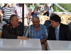 Niğdeli Şehidin Evinin Bulunduğu Belde Türk Bayraklarıyla Donatıldı