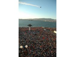 Solo Türk Ve Türk Yıldızları'nın Gösterisi Nefesleri Kesti